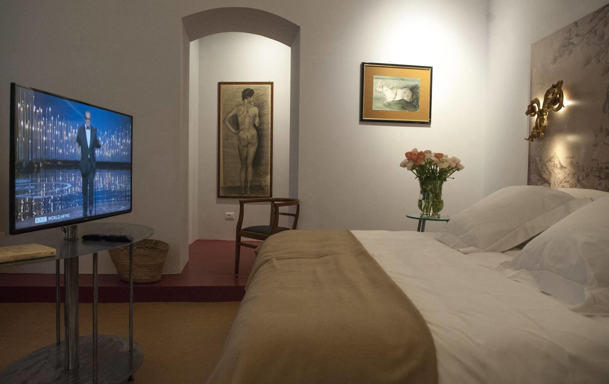 เลโอเน บลู สวีท ยูเอ็นเอ เอสเปเรียนเซ Hotel ฟลอเรนซ์ ภายนอก รูปภาพ